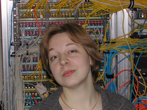 Соня Соколова в серверной Звуков