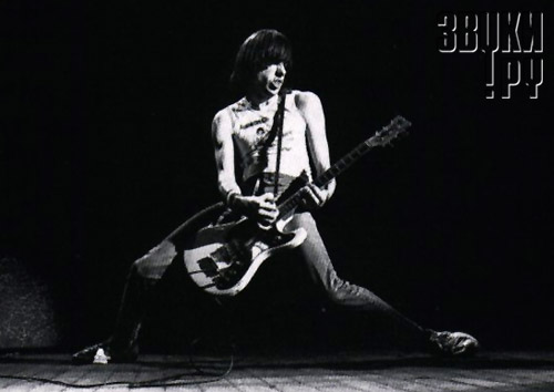 Johnny Ramone - 4