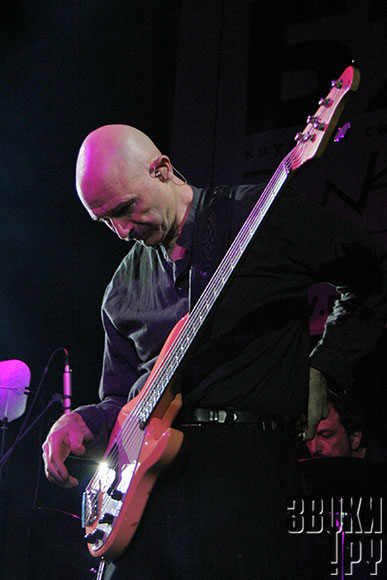 Tony Levin в Б2