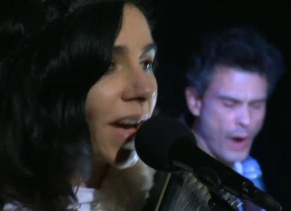 PJ Harvey en concert privу a la Maroquinerie