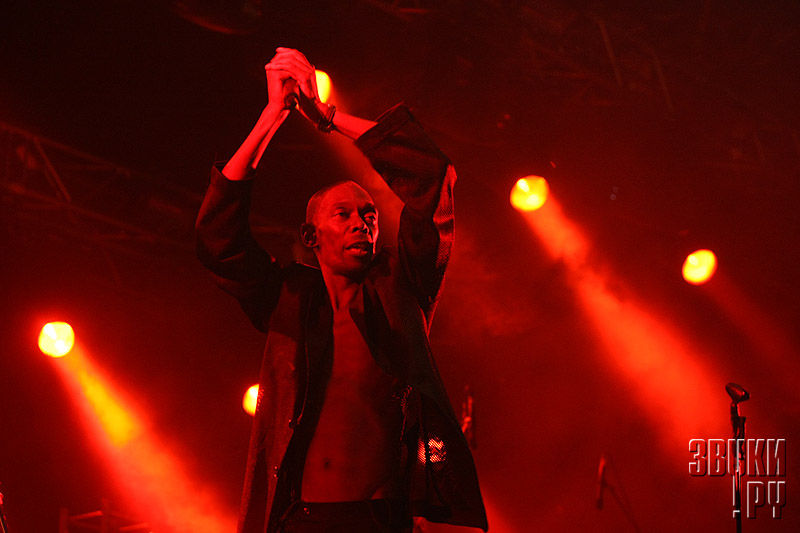 Faithless in Arena club