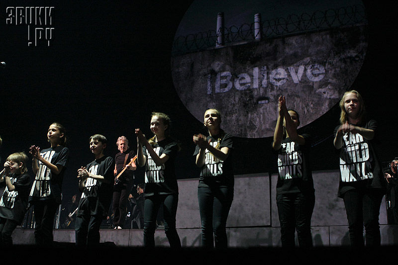 Roger Waters with WALL tour