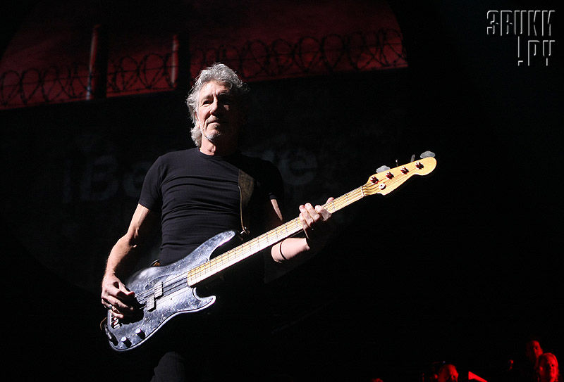 Roger Waters with WALL tour