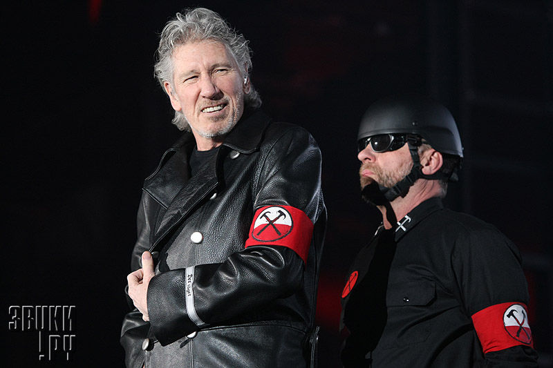 Roger Waters with WALL tour