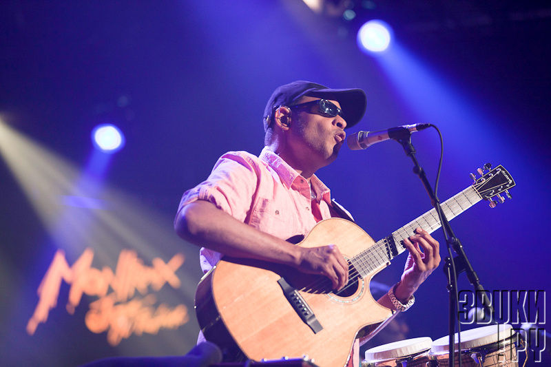 Richard Bona and Raul Midon. Montreux Jazz Festival 2011