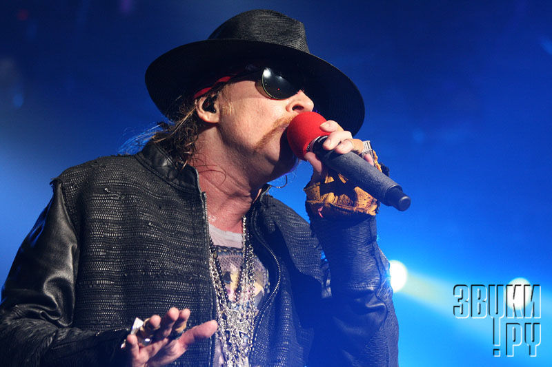 Guns N' Roses, Stadium Live